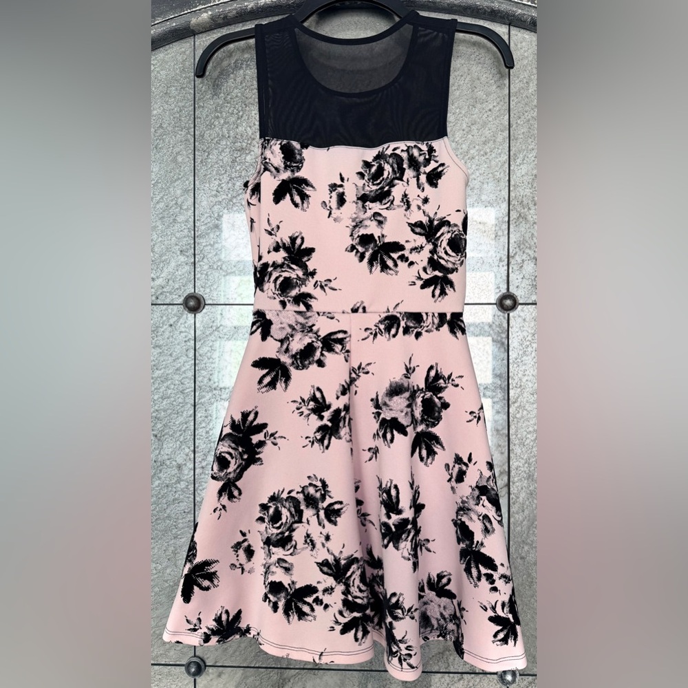 Trixxi Black Floral Mini Dress - Picture 10 of 12
